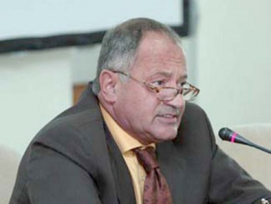 Moisescu: SRS e ţinut în PNL, dar sunt daţi afară oameni cu vechime